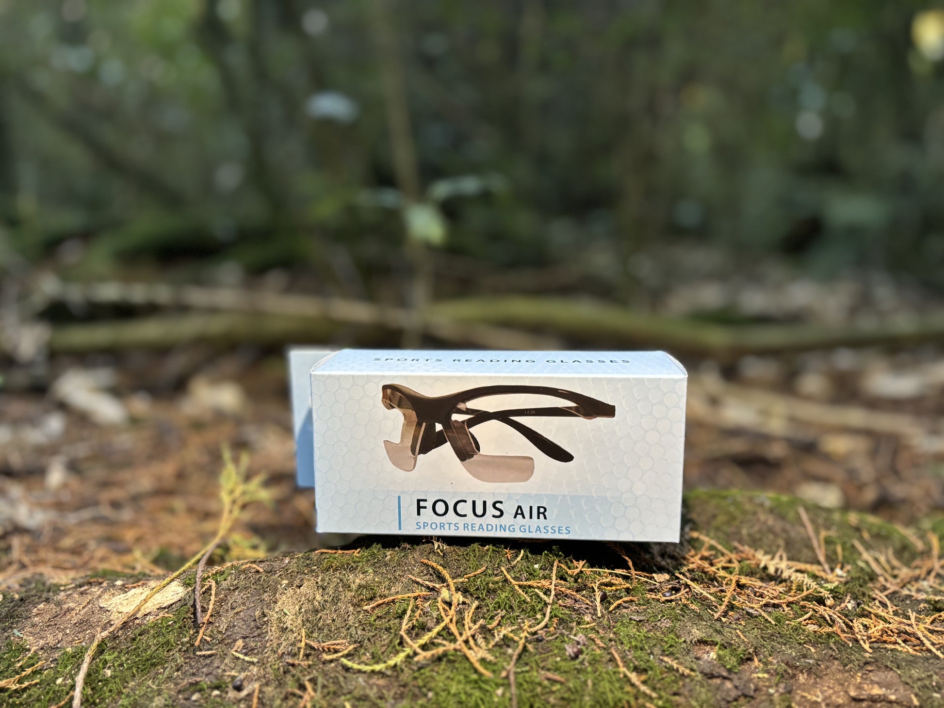 Product image of air optical glasses box in forest